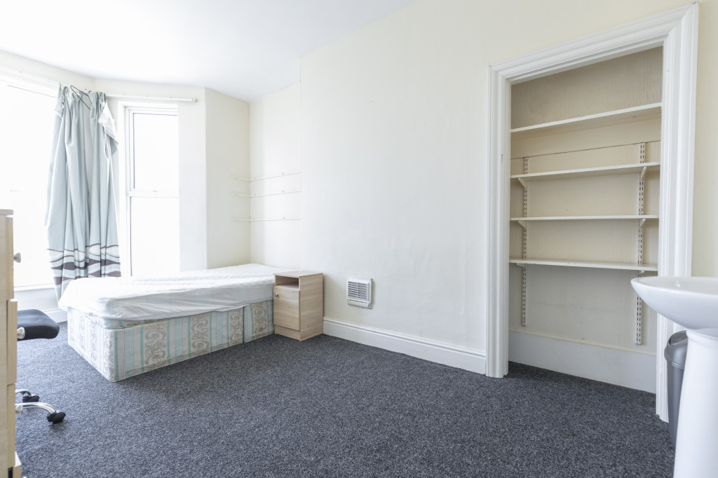 Ash Grove House 140 Simply Students